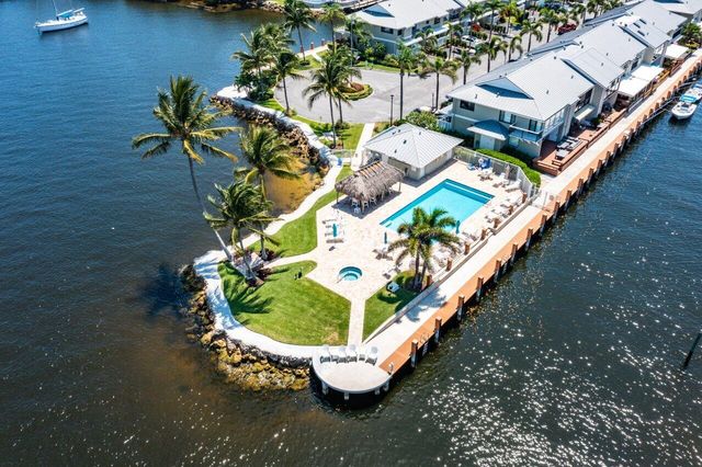 611 NE 12th Terrace 2, Boynton Beach, FL 33435
