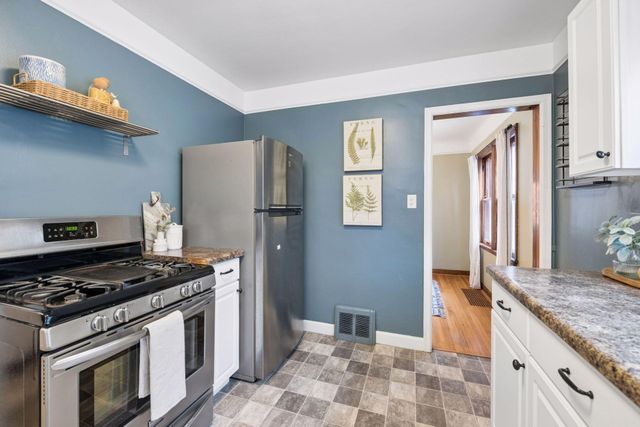 4030 39th Avenue S, Minneapolis, MN 55406