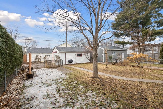 4030 39th Avenue S, Minneapolis, MN 55406