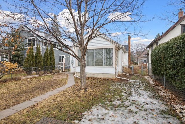 4030 39th Avenue S, Minneapolis, MN 55406