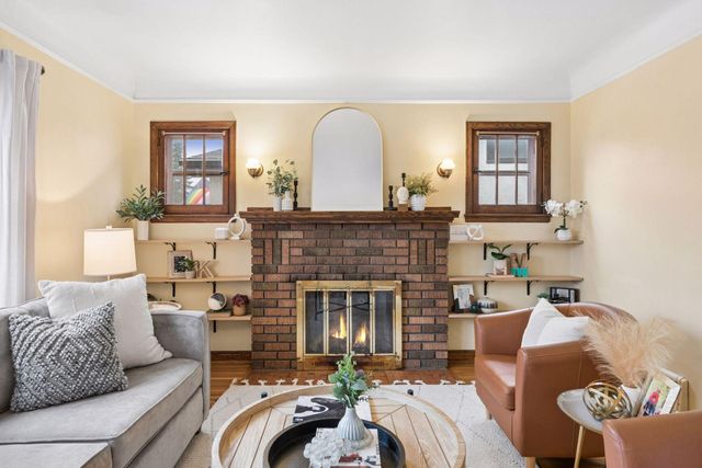 4030 39th Avenue S, Minneapolis, MN 55406