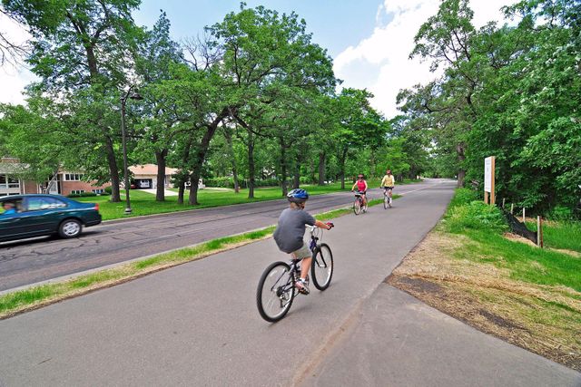 4030 39th Avenue S, Minneapolis, MN 55406