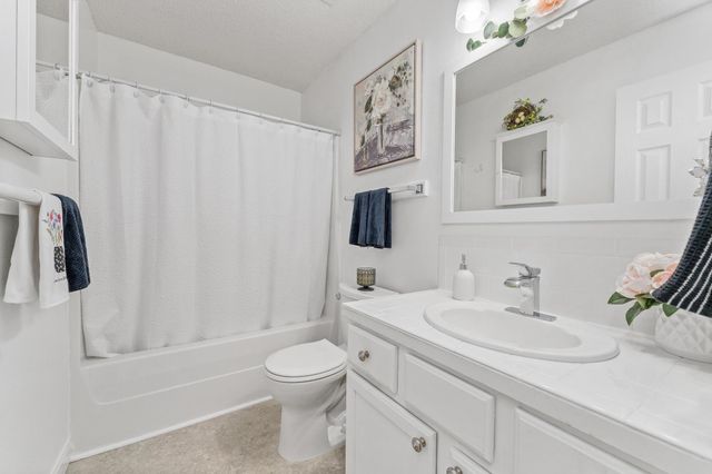 10406 W Dallas Circle, Wichita, KS 67215