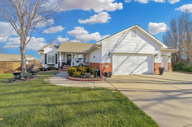 10406 W Dallas Circle, Wichita, KS 67215