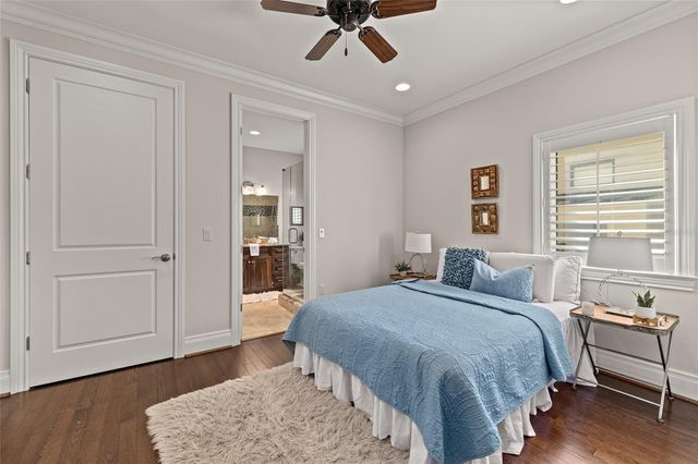 1976 KANSAS AVENUE NE, St Petersburg, FL 33703