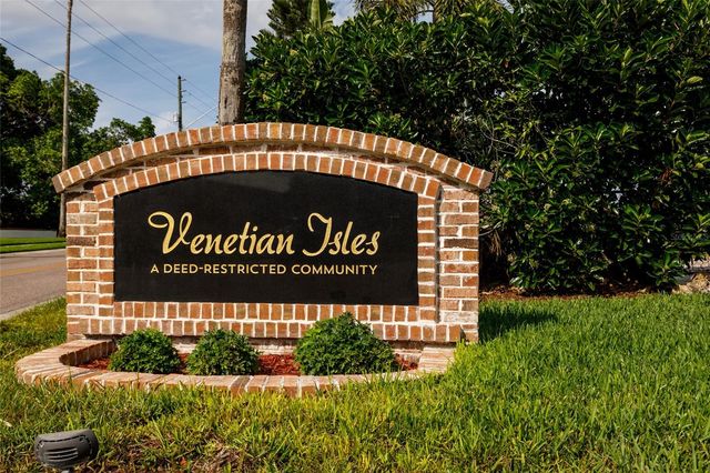 1976 KANSAS AVENUE NE, St Petersburg, FL 33703