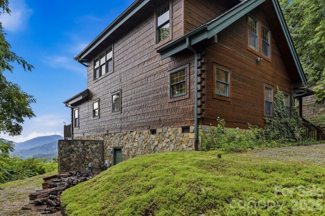 1411 Wolf Pen Road, Old Fort, NC 28762