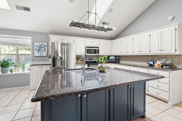 95 JYNTEEWOOD Drive, Canyon, TX 79015