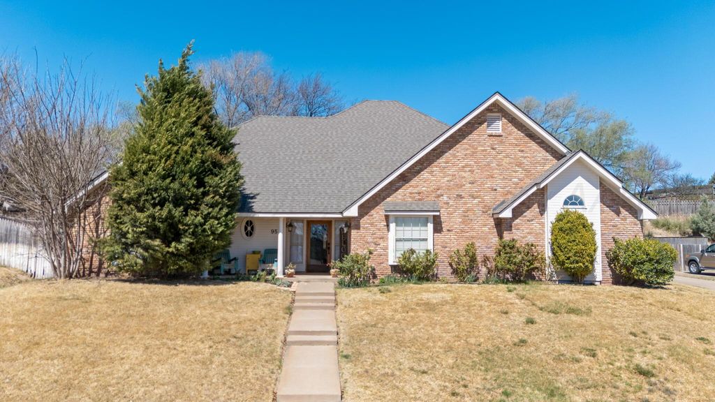 95 JYNTEEWOOD Drive, Canyon, TX 79015