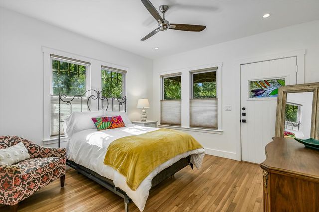 106 E 35th ST, Austin, TX 78705