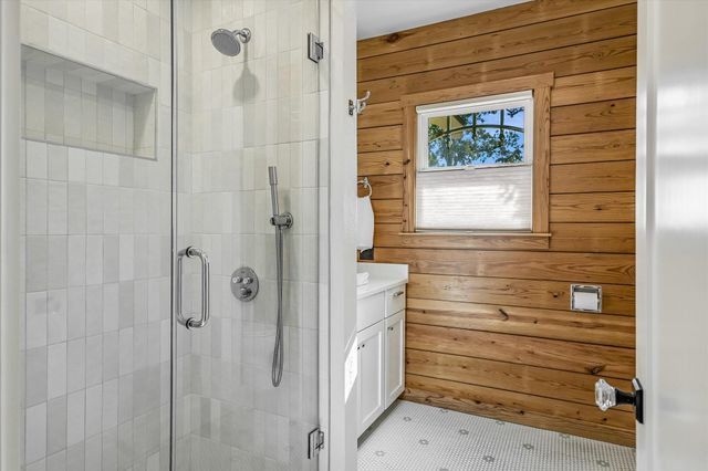 106 E 35th ST, Austin, TX 78705