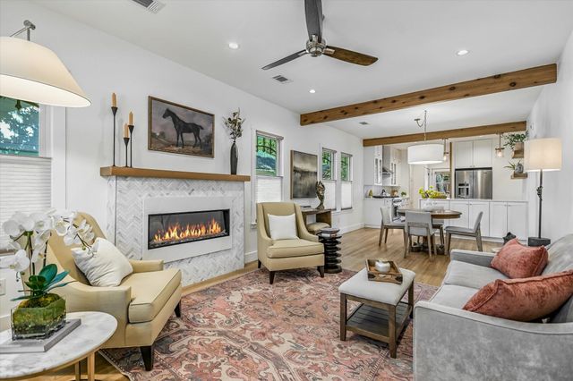 106 E 35th ST, Austin, TX 78705