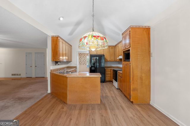 125 Bradford Place, Stockbridge, GA 30281