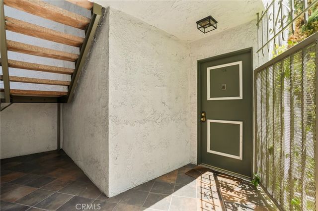 10445 Eastborne Avenue 106, Los Angeles, CA 90024