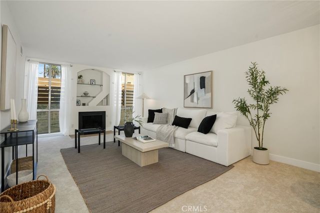 10445 Eastborne Avenue 106, Los Angeles, CA 90024