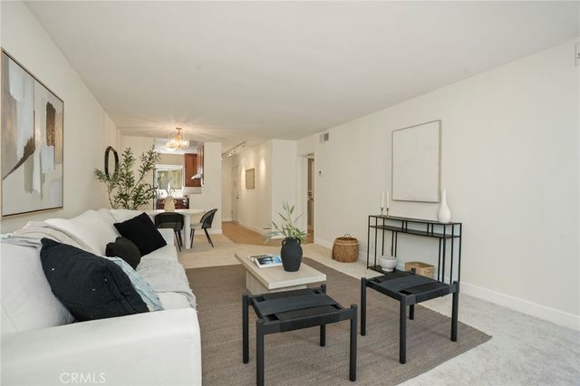 10445 Eastborne Avenue 106, Los Angeles, CA 90024