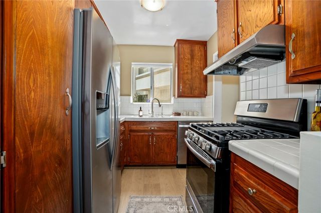 10445 Eastborne Avenue 106, Los Angeles, CA 90024