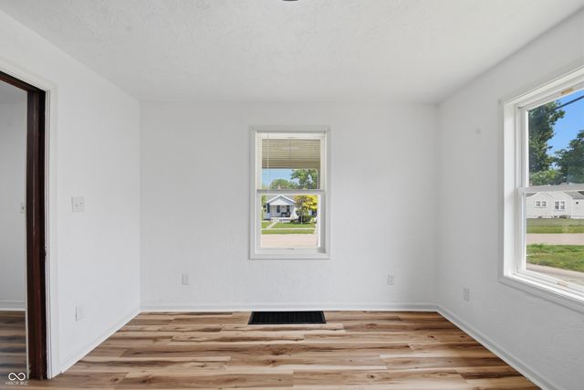 217 Ringwood Way, Anderson, IN 46013