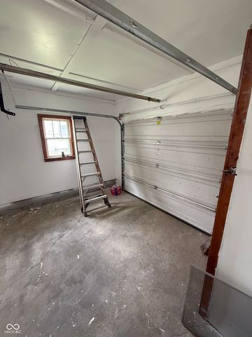 217 Ringwood Way, Anderson, IN 46013