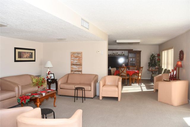 601 N MCDONALD STREET 206, Mount Dora, FL 32757