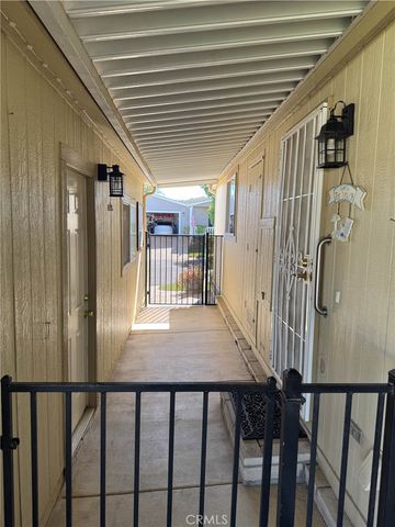 10961 Desert Lawn 433, Calimesa, CA 92320