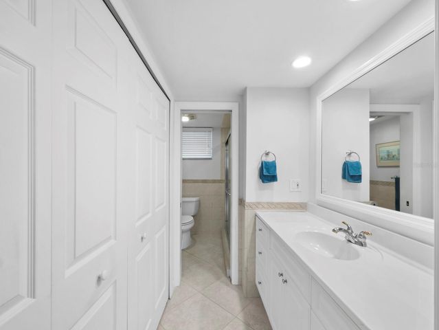 4320 FALMOUTH DRIVE 103, Longboat Key, FL 34228