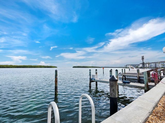 4320 FALMOUTH DRIVE 103, Longboat Key, FL 34228