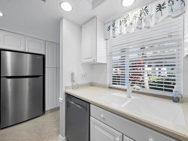 4320 FALMOUTH DRIVE 103, Longboat Key, FL 34228