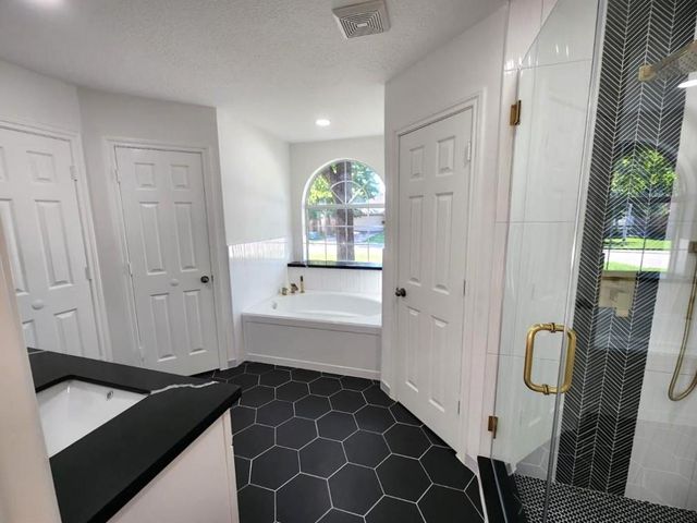 206 Doncaster Street, Conroe, TX 77303