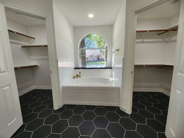 206 Doncaster Street, Conroe, TX 77303