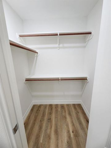 206 Doncaster Street, Conroe, TX 77303