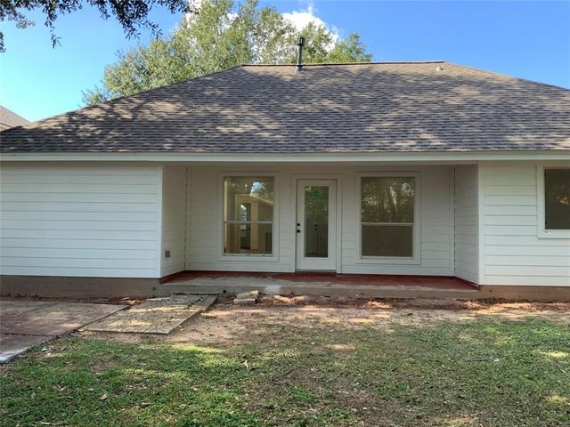 206 Doncaster Street, Conroe, TX 77303