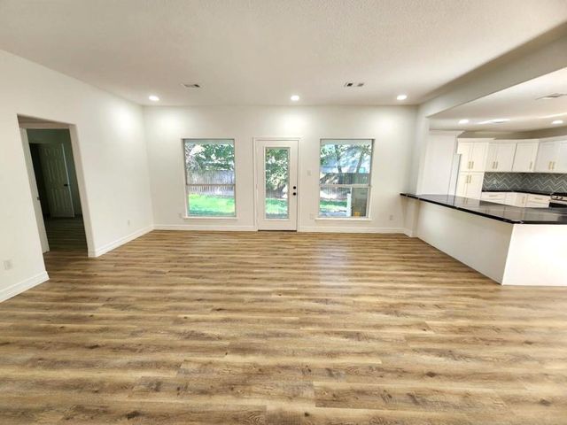 206 Doncaster Street, Conroe, TX 77303