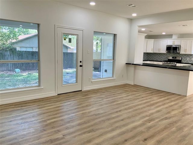 206 Doncaster Street, Conroe, TX 77303