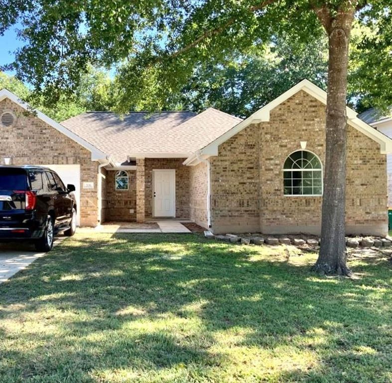 206 Doncaster Street, Conroe, TX 77303