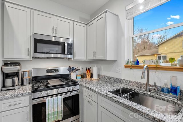 444 State Street, Asheville, NC 28806