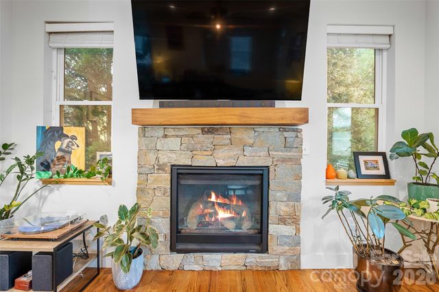 444 State Street, Asheville, NC 28806