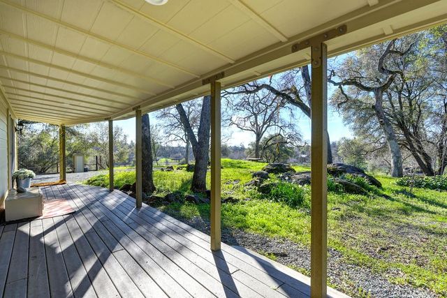 13598 Desperado Dr, Penn Valley, CA 95946