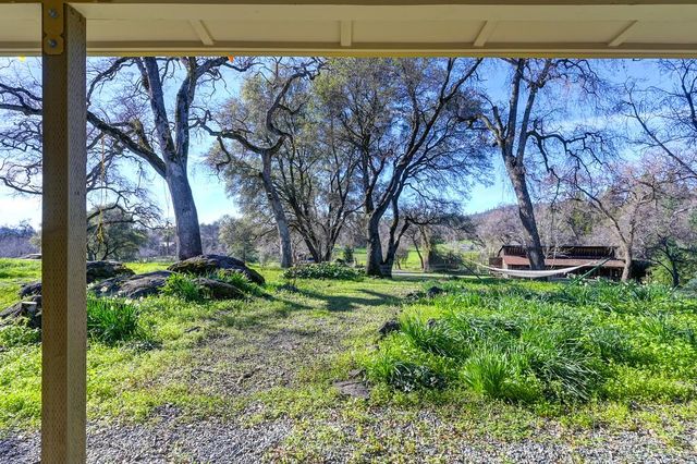 13598 Desperado Dr, Penn Valley, CA 95946