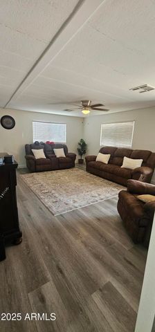 303 E SOUTH MOUNTAIN Avenue 148, Phoenix, AZ 85042