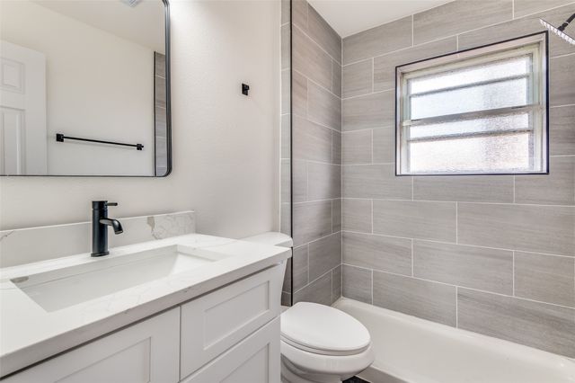 1806 Cunningham Street, Irving, TX 75062