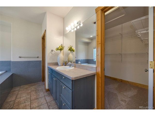 67 Aspen Ln, Black Hawk, CO 80422