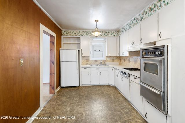 819 Maryland Avenue, Lansing, MI 48906