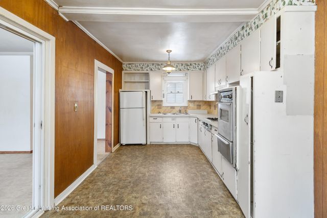 819 Maryland Avenue, Lansing, MI 48906