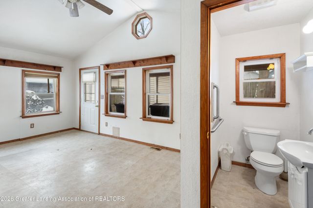 819 Maryland Avenue, Lansing, MI 48906