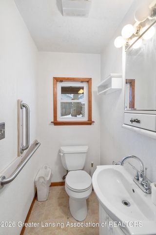 819 Maryland Avenue, Lansing, MI 48906