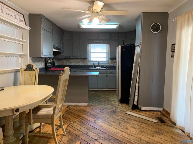 101 E 4th Avenue W, Glencoe, AL 35905