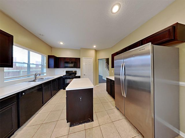 2903 Linda Drive, Pearland, TX 77584