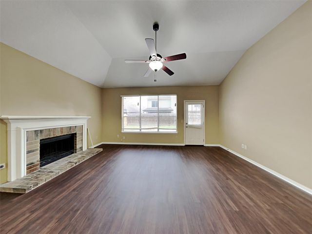 2903 Linda Drive, Pearland, TX 77584