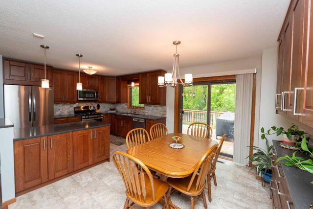 2273 6th Street N, North Saint Paul, MN 55109